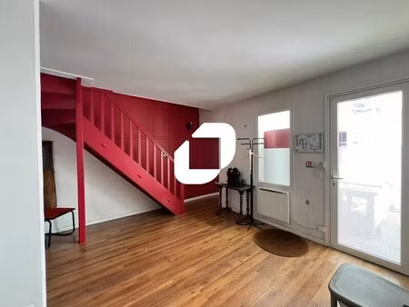 vente bureaux 84 m²