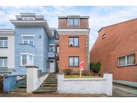 triplex à vendre à rue pierre broodcoorens 25 la hulpe (vbe31932)