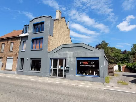 commercieel te koop in assebroek met 4 slaapkamers