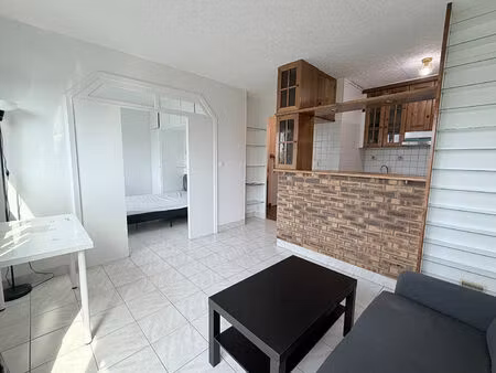 location appartement 2 pièces 31m²
