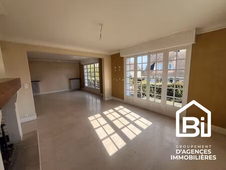 location maison 6 pièces 173m²