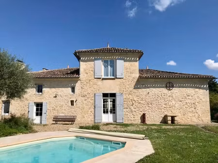 vente maison 8 pièces 262 m² à génissac (33420)  426 000 €