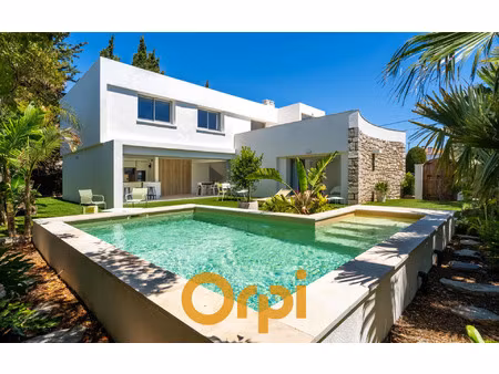 maison carqueiranne 195 m² t-5 à vendre  1 890 000 €