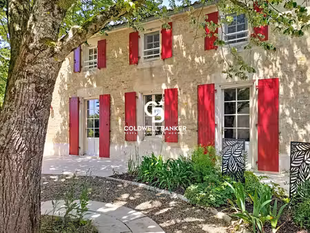 belle propriété de charme avec jardin et dépendances à thiré