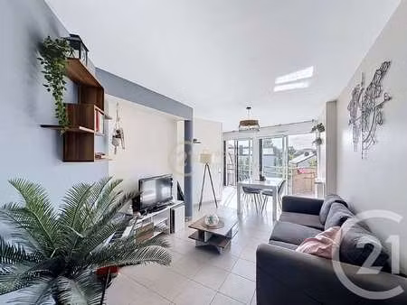 vente appartement 3 pièces à rennes la courrouze (35000) : à vendre 3 pièces / 63m² rennes