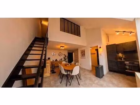 appartement 2 ch rénové + mezzanine  parking - la hestre