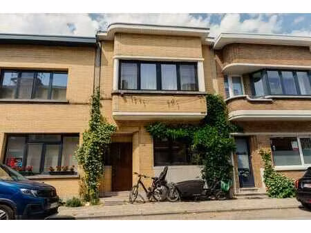 maison familiale prête à emménager avec jardin