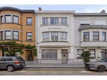 maison de maître  avec 4 chambres  un garage et un jardin !