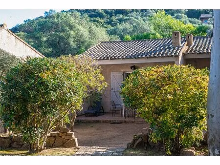 palombaggia - villa n15: t3 avec terrasse et jardinnet au sein d'une résidence sécurisée..