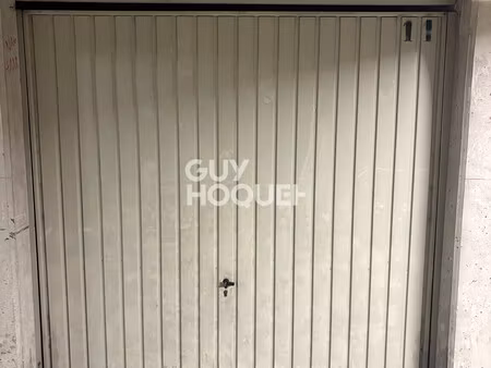 à vendre box fermé en sous-sol