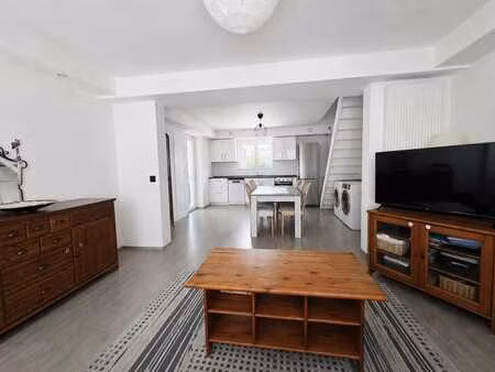 appartement 2 chambres / terrasse / peb a / 900€