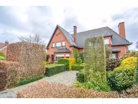villa majestueuse avec 3 chambres à coucher sur un terrain s