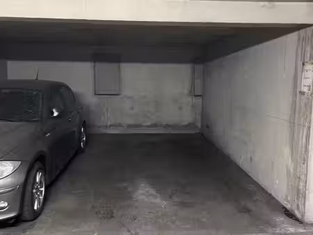 place de parking à louer - rive du lez