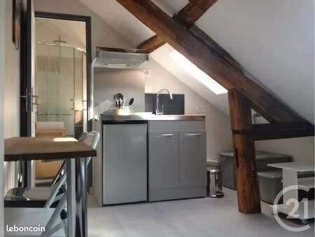 studio 1 pièce 9 m²
