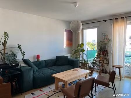 duplex t2 avec terrasse. quartier allonville  proche jardin des plantes