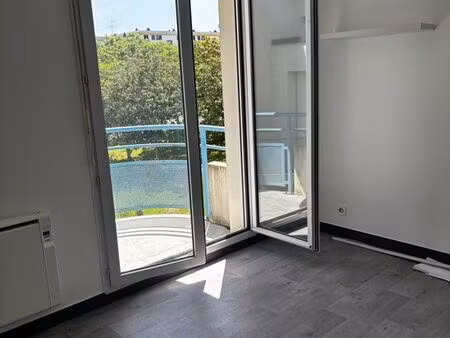 loue studio 30m2 a joué les tours 439