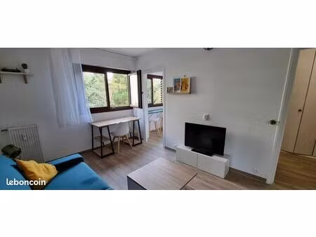 magnifique t1 meublé 25m²+ parking + cave marseille 13009