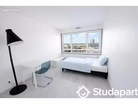 chambre 1 pièce 11 m²