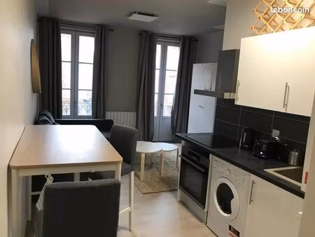 loue appartement meublé 25m² toulouse - rue du taur