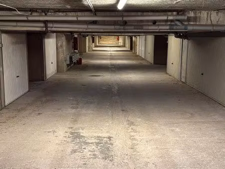 location garage box sainte maxime