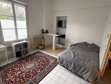 t1 angers centre situé place imbach