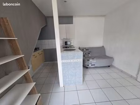 location studio cosy meublé chantraine