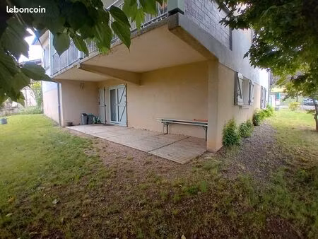appartement a louer en rez-de-chaussée de maison