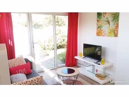 studio indépendant avec petit jardin