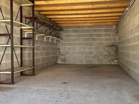 location box 19m2 + mezzanine 10m2