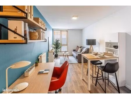 chambre 1 pièce 9 m²
