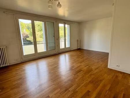 appartement 3 pièces 55m²