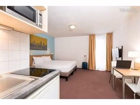 studio 1 pièce 20 m²