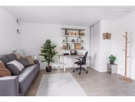 chambre 1 pièce 12 m²