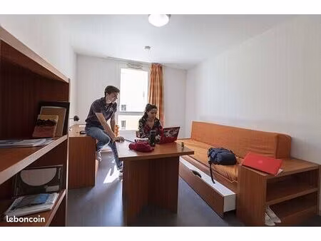 studio 1 pièce 18 m²