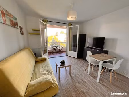 studio meublé avec terrasse – idéal étudiant – proximité lycée du dauphiné