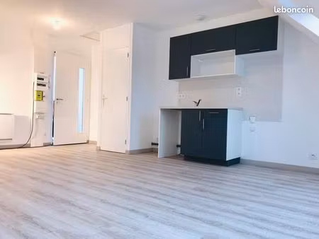 studio 31m2 parking sécurisé classe b