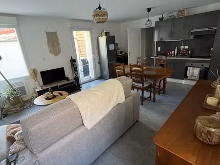 douai  maison t3 de 60m²   terrasse  parking  780 cc