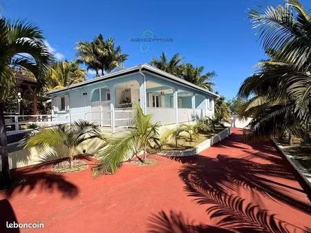 villa 4 pièces 100 m²