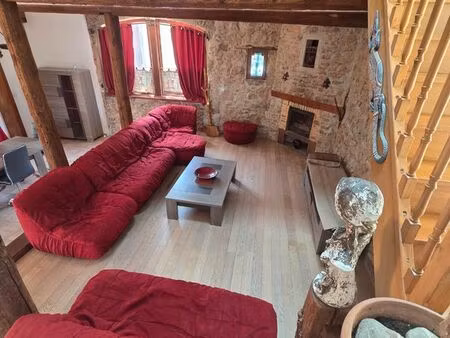 location très jolie maison en pierre