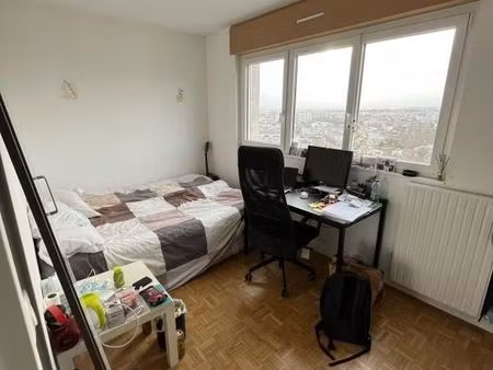 chambre 1 pièce 60 m²