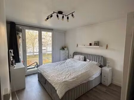 appartement 3 pièces 58 m²