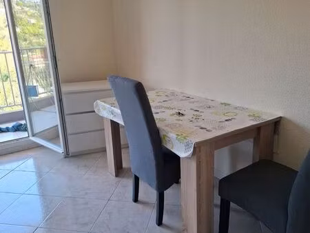 2 pièces à louer meublé