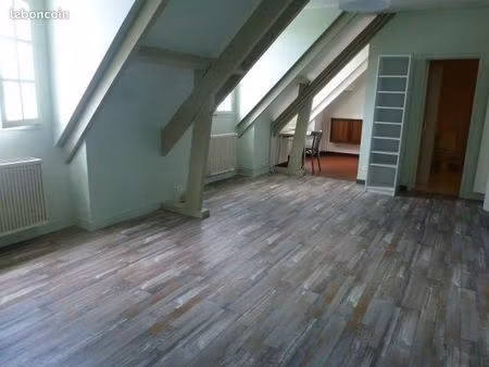 studio 1 pièce 37 m²