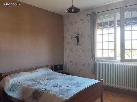chambre meublée