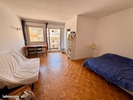 loue studio 30m2 place rabelais