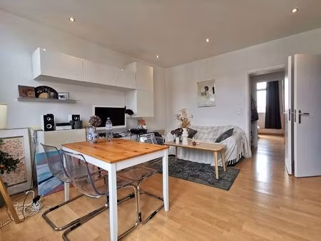 appartement à louer à rue général leman 125 etterbeek (vbe32120)