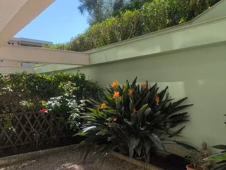 joli 2 pièces avec jardin  terrasse et piscine – résidence standing