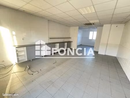 local commercial 45 m²