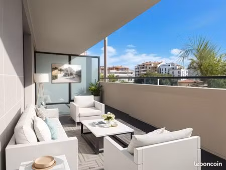 2 pièces récent avec grande terrasse  plage à pied  dpe a