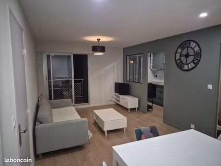 appartement meublé 45 m² + grand balcon 14 m² – entièrement rénové – nice madeleine
